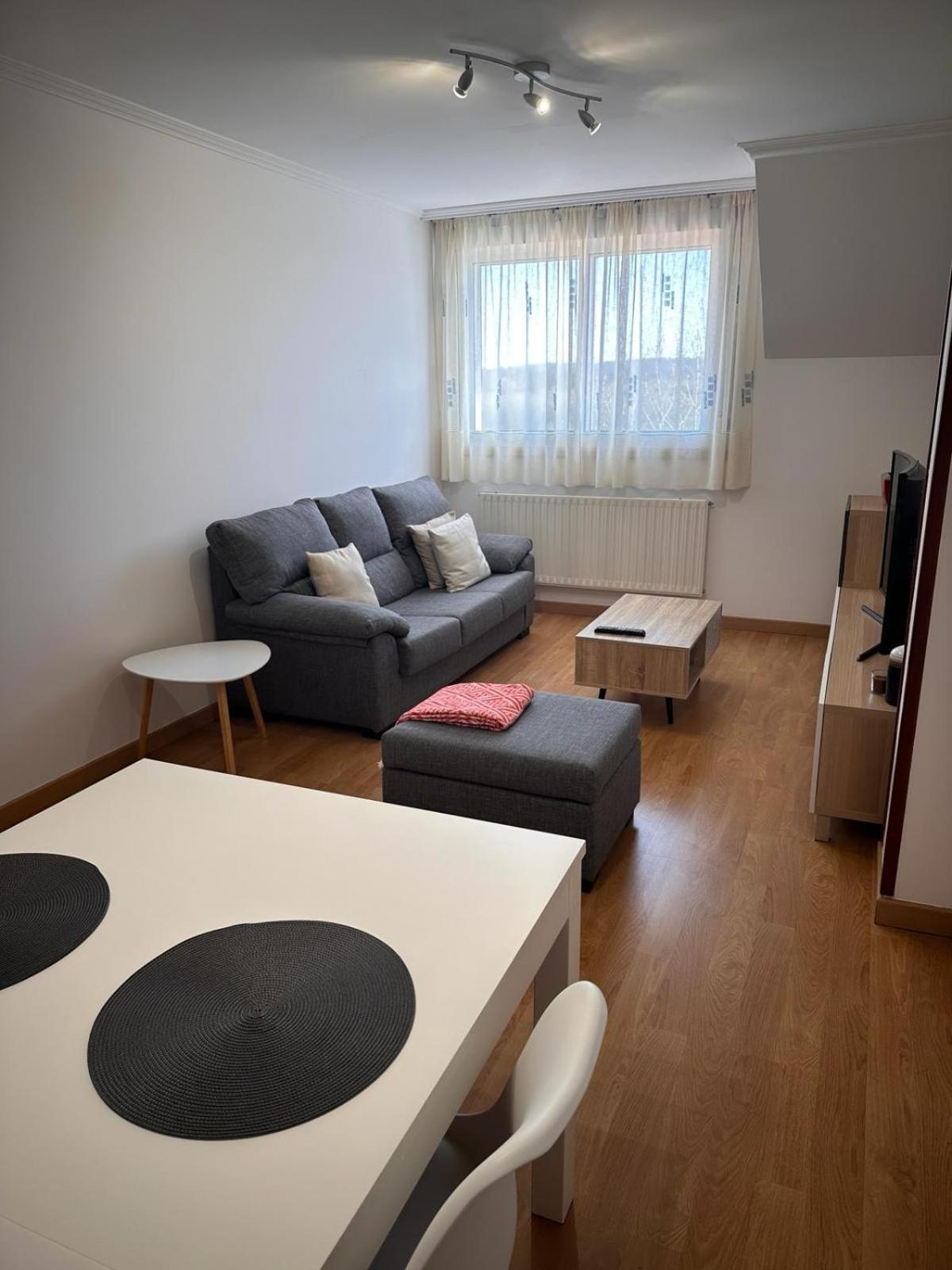 Piso Oroso No Camino Apartamento Sigueiro Exterior foto